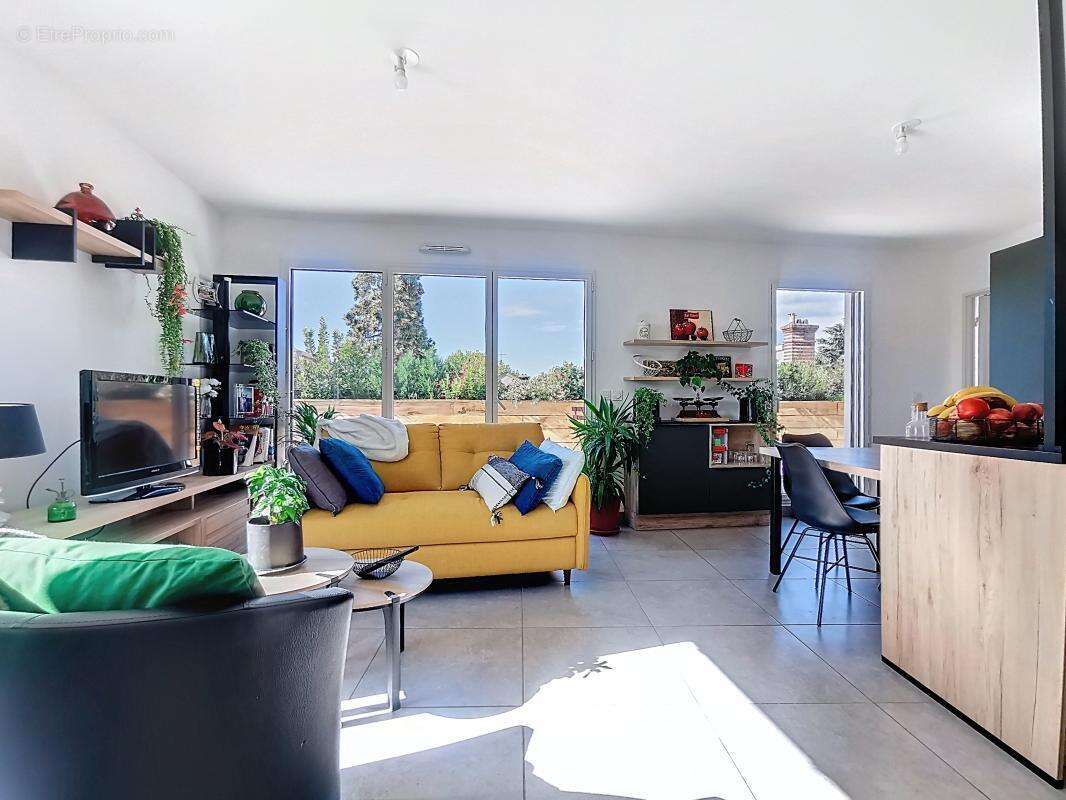 Appartement à LYON-8E