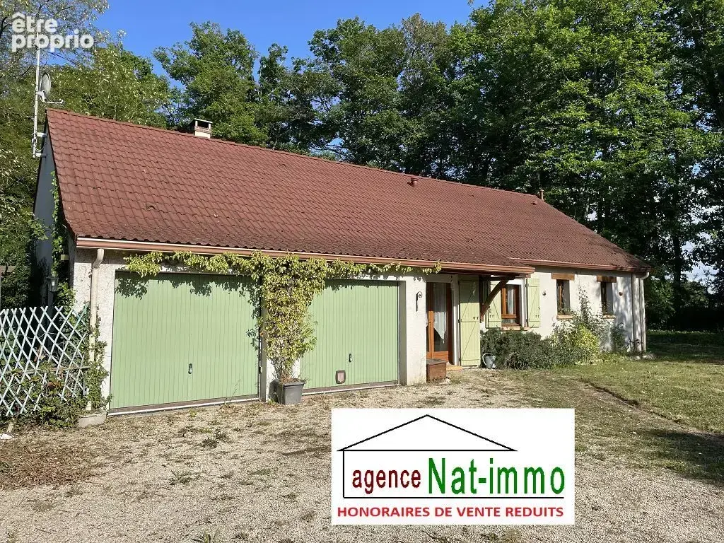 Photo Maison à La Selle-En-Hermoy au prix de 140 000€