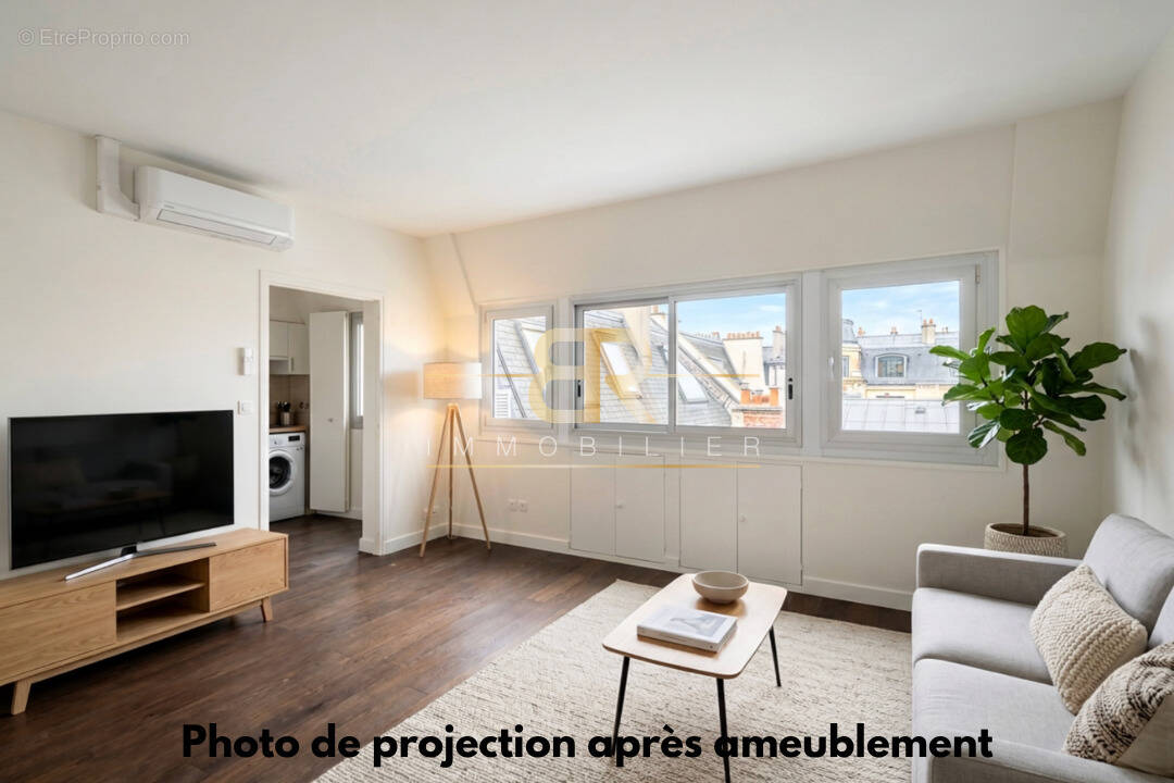 Appartement à PARIS-8E