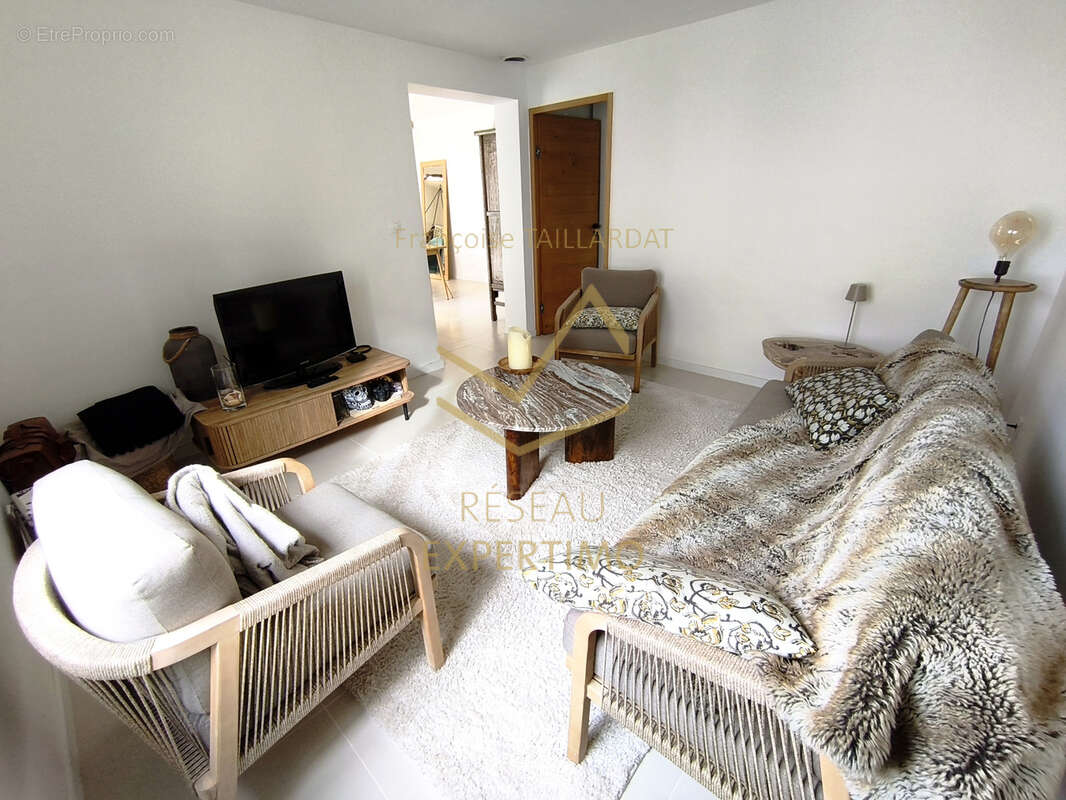 Maison renovee de plain pied quartier recherche proche de la ville - photo 11