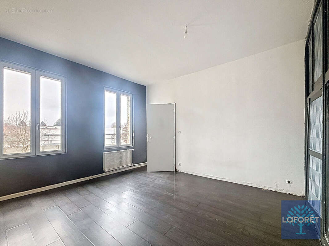 Appartement à RAISMES