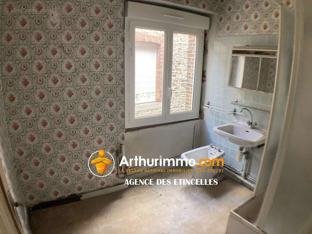 Maison à MARTIGNE-FERCHAUD