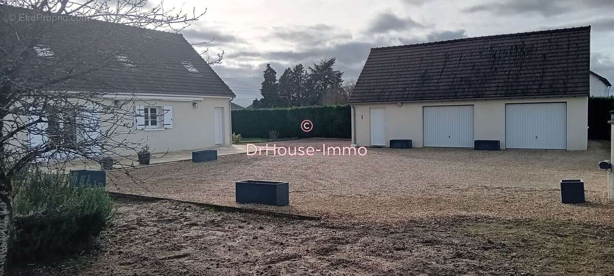 Maison à CLERE-LES-PINS