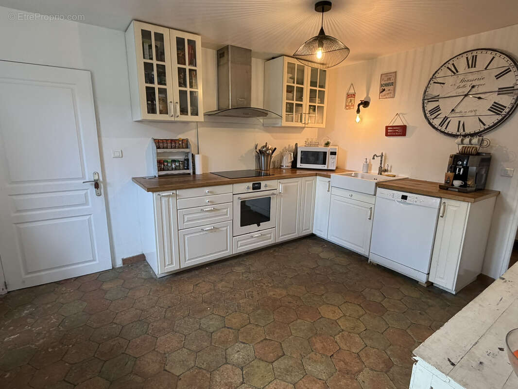 Maison à BAZAINVILLE