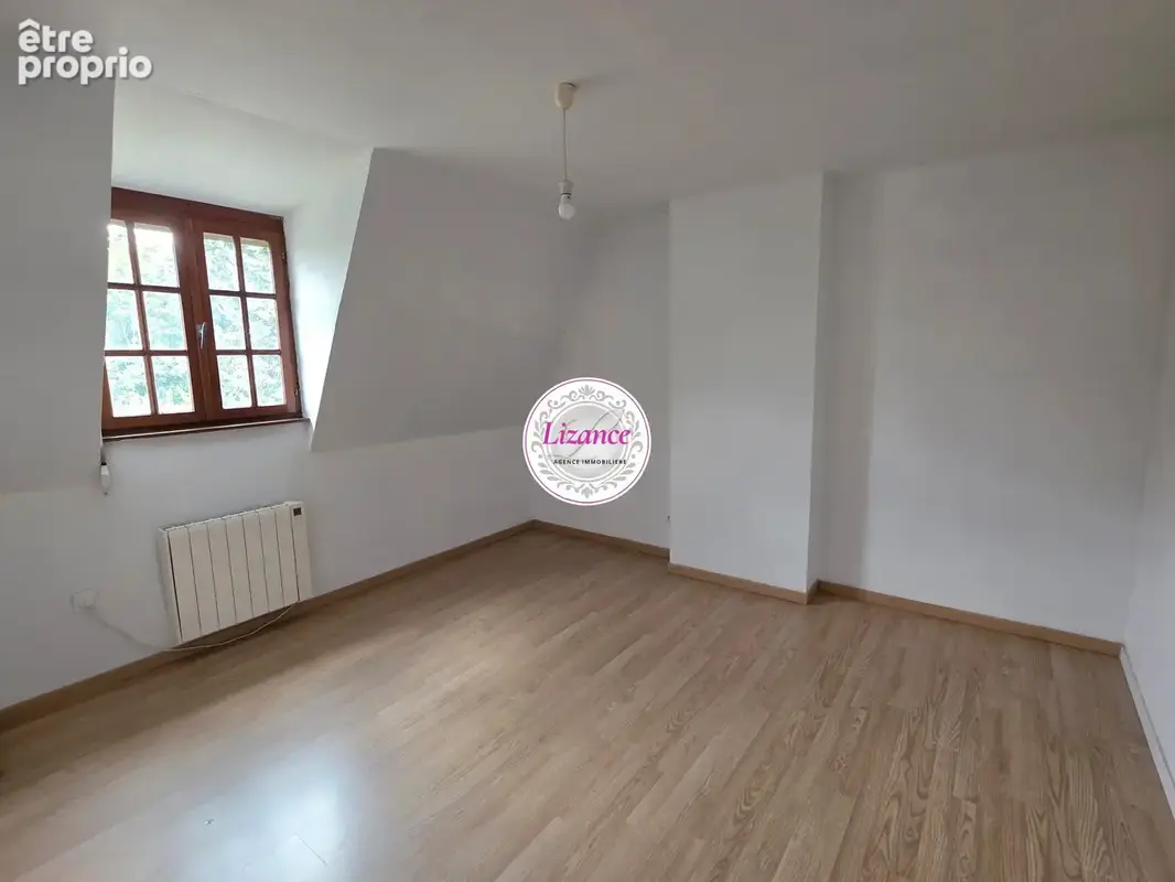 Maison 6 pièces 180 m² à vendre à Gouzeaucourt (59231) - photo 9