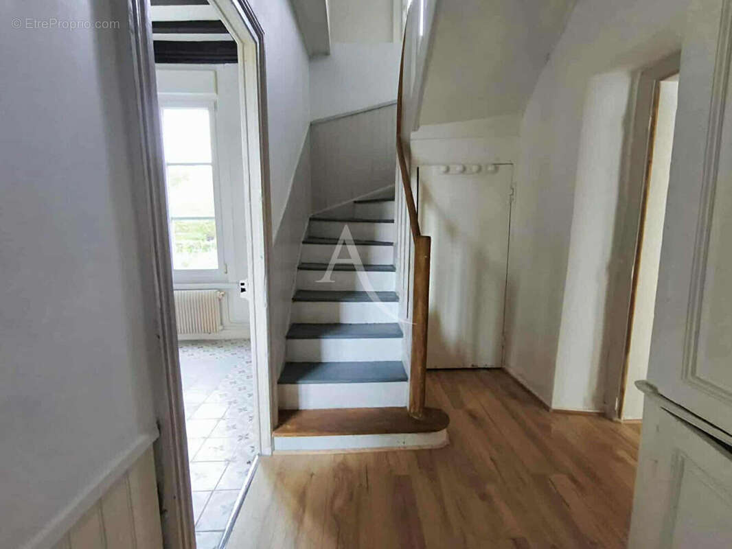 CAOURS - Ancien corps de ferme 168 m² - photo 4