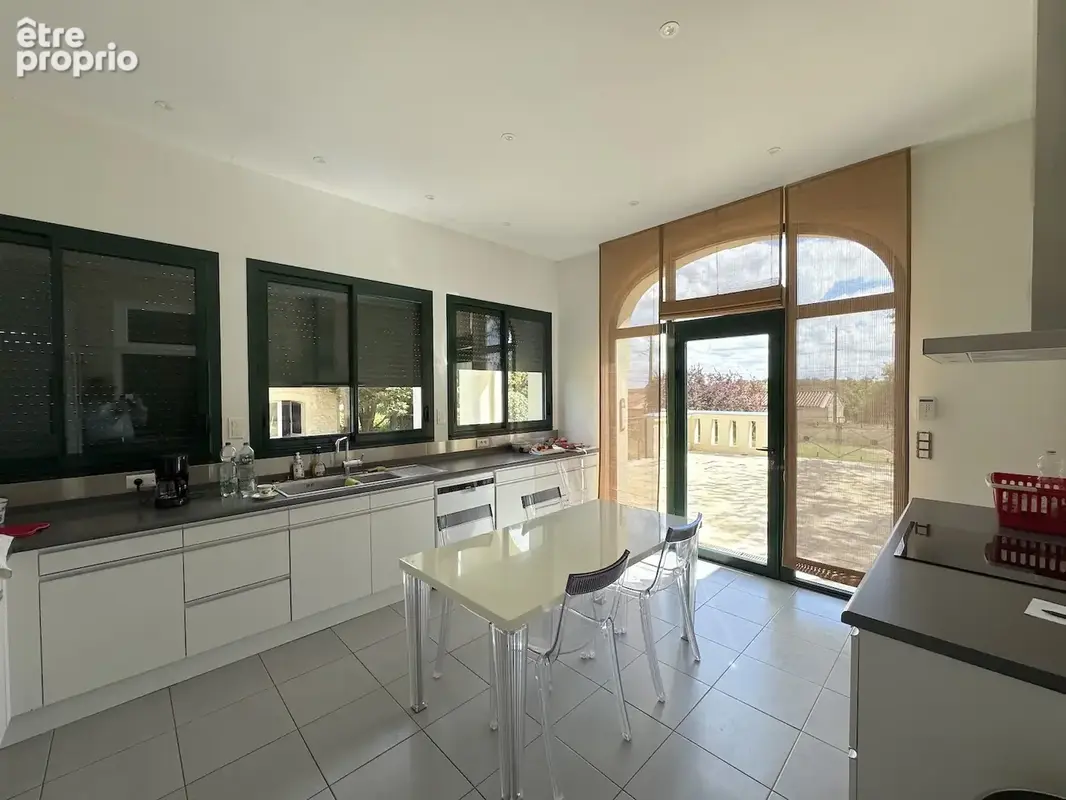 Élégante maison de maitre 19e avec dépendances et jardin dans la région de Saumur - photo 10