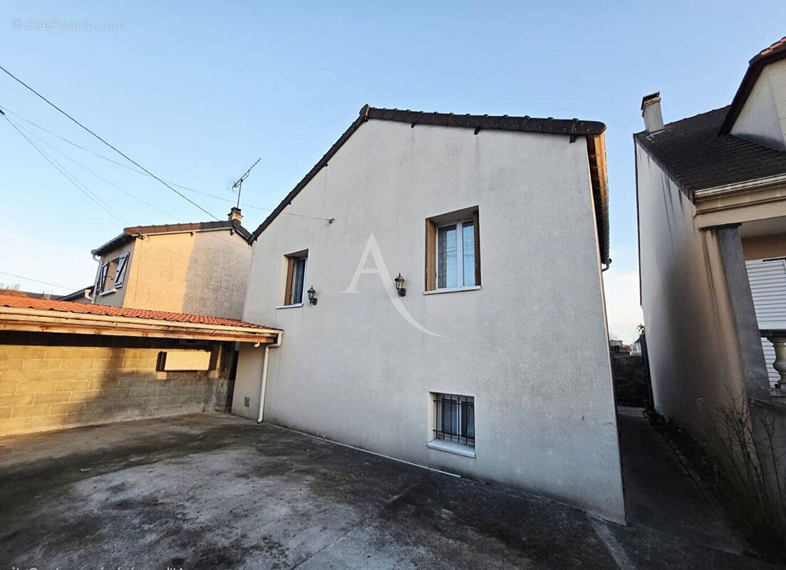 Maison à MITRY-MORY