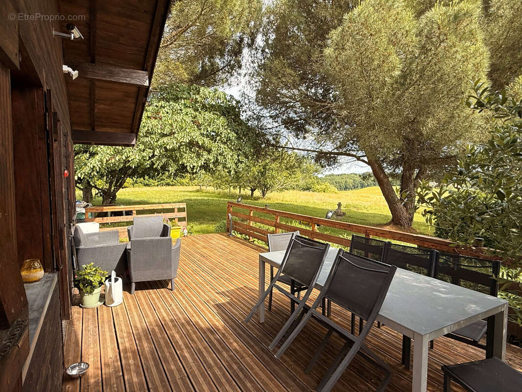 Maison en pierre avec chalet bois, grange et vue panoramique - photo 12