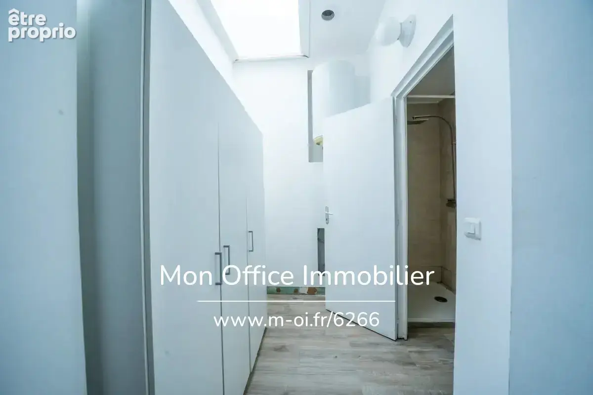 Référence : B490742-MCO - Appartement type de refait à neuf - Secteur Préfecture - photo 5
