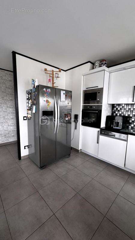 Appartement à SAINT-GENIS-POUILLY