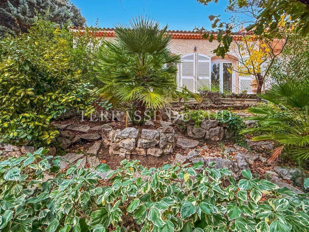 Maison à BOUC-BEL-AIR