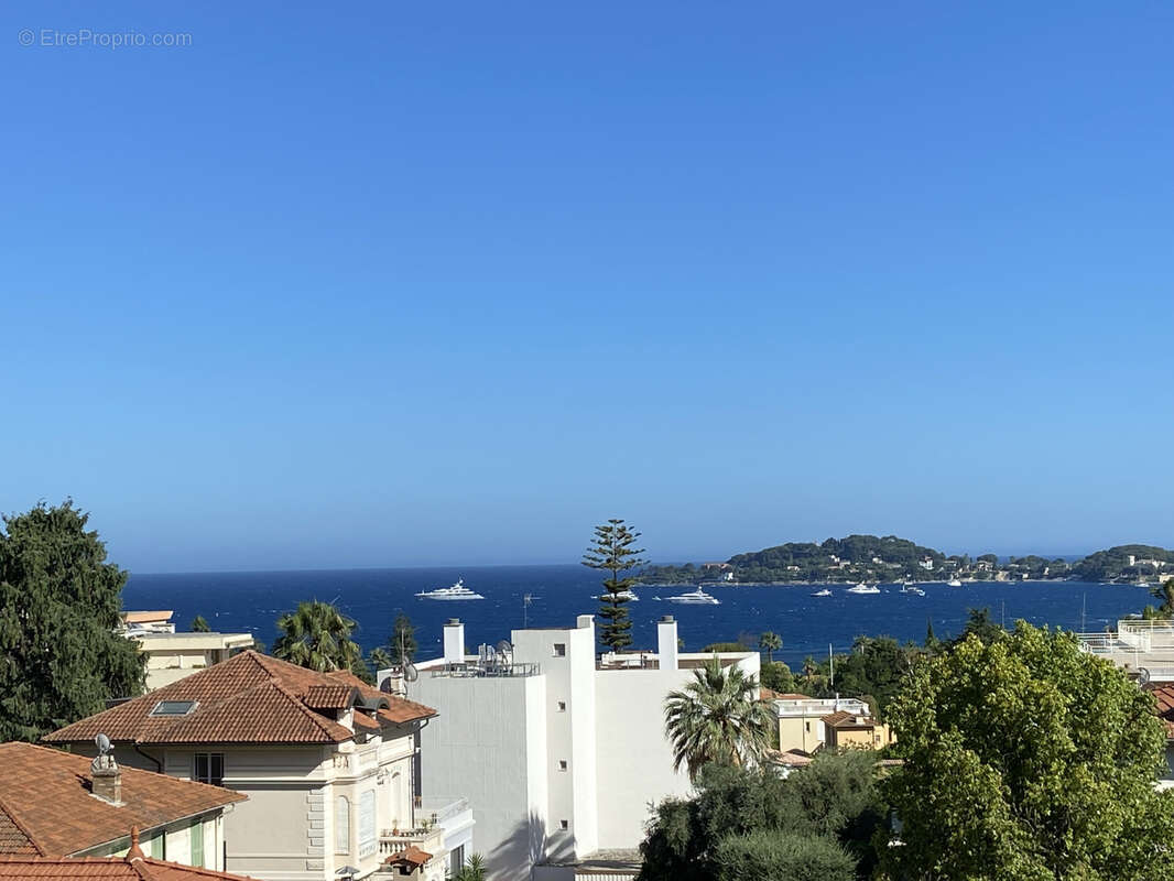 Appartement à BEAULIEU-SUR-MER