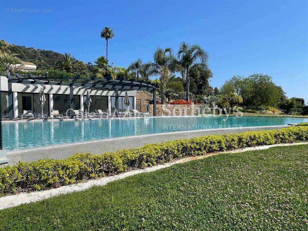 Appartement à VALLAURIS