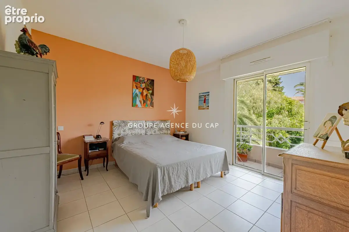 Appartement de standing 156 m² Saint-Raphaël Boulouris Terrasse 43 m² Piscine 2 garages - photo 8