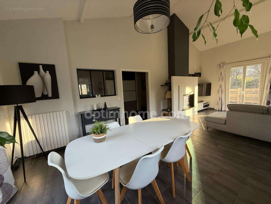 Maison familiale 145 m² – Piscine – 2 200 m² de terrain – 20 min Toulouse - photo 2