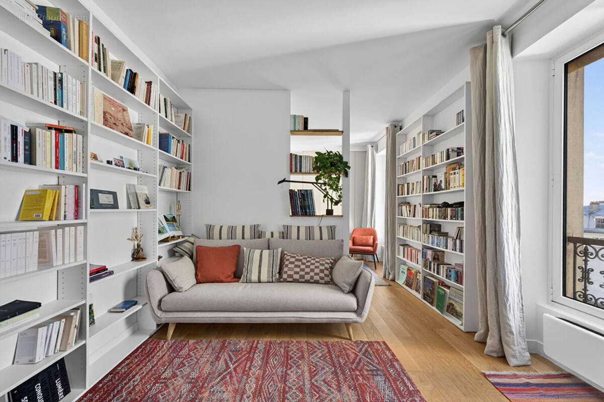 Appartement à PARIS-19E