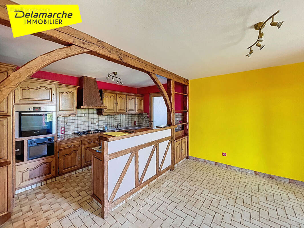Maison à LES CHAMBRES