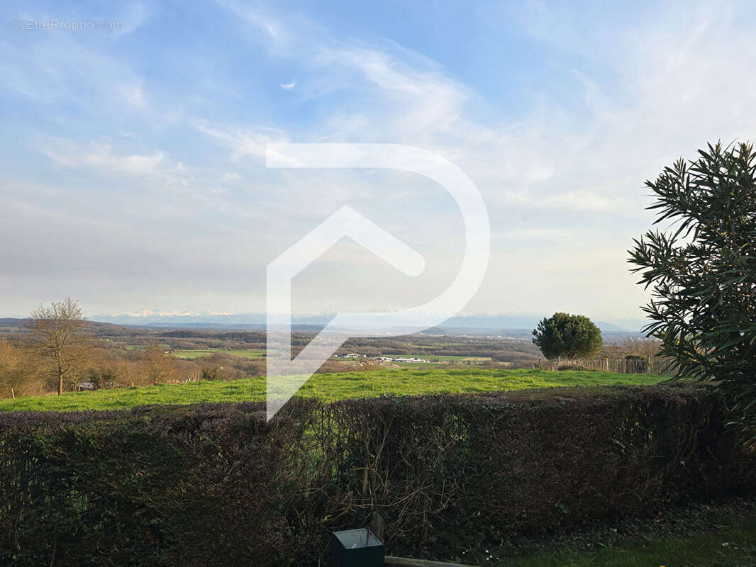 Maison à ARTHEZ-DE-BEARN