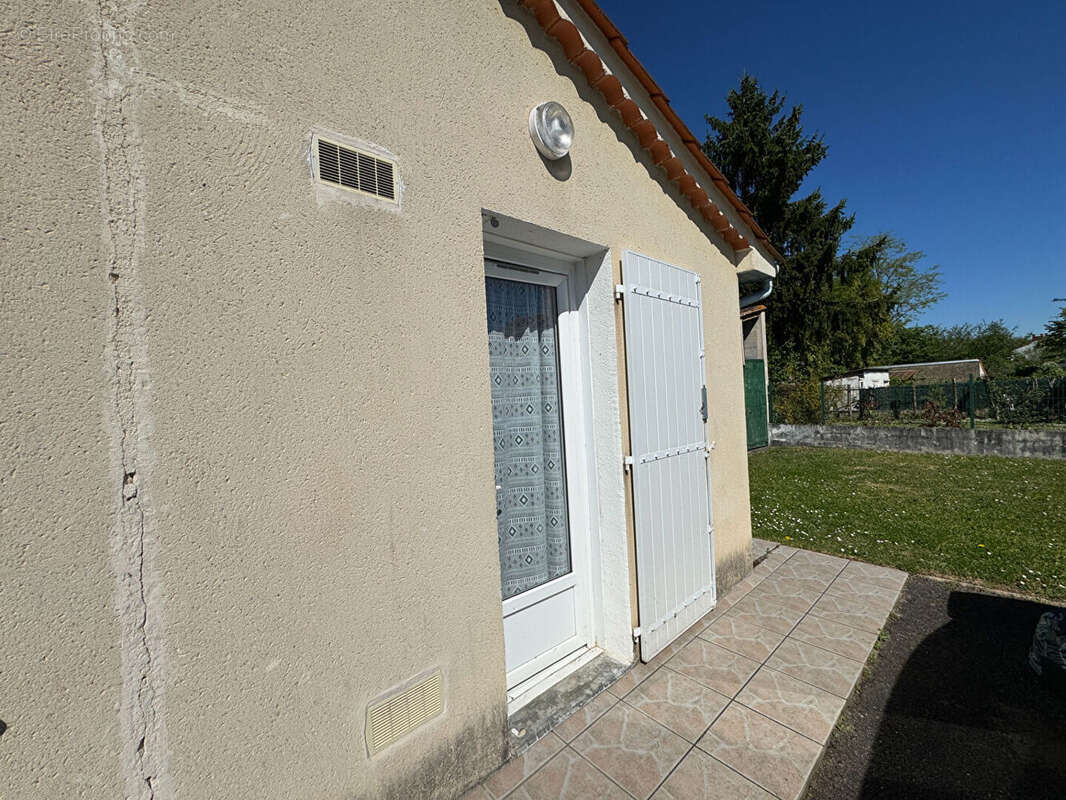 Maison à L'ISLE-D'ESPAGNAC