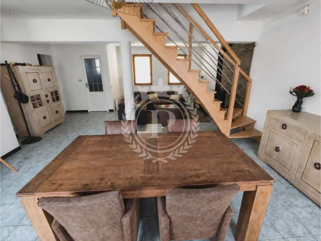 Maison à GOUY-SERVINS