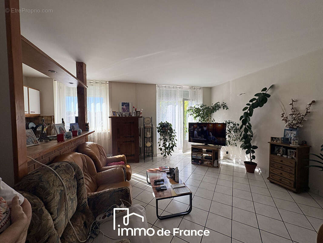 Appartement Rodez 2 pièce(s) 46.31 m2 - photo 2