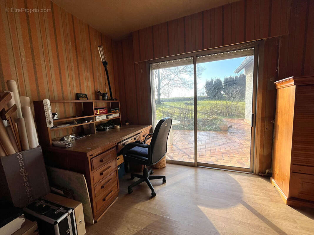 Maison à MAREIL-SUR-MAULDRE