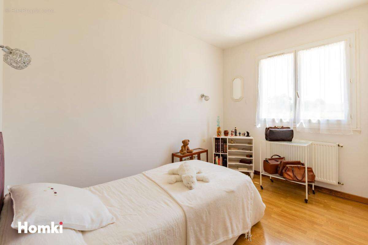 Maison/Villa T6 de 180 m2 à La Magdelaine-sur-Tarn 31360 - photo 6