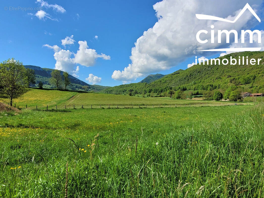 Terrain à LA CHAPELLE-EN-VERCORS
