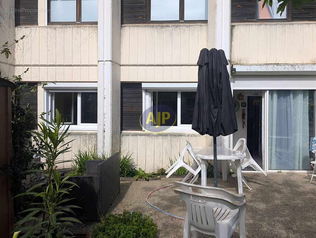 Appartement à LE VERDON-SUR-MER