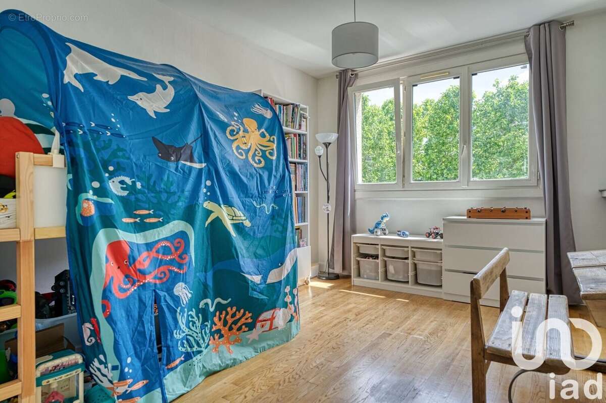 Photo 6 - Appartement à COURBEVOIE