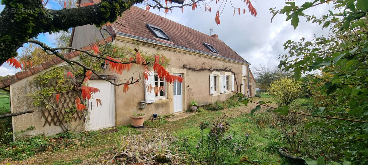 Maison à SAINT-VINCENT-BRAGNY