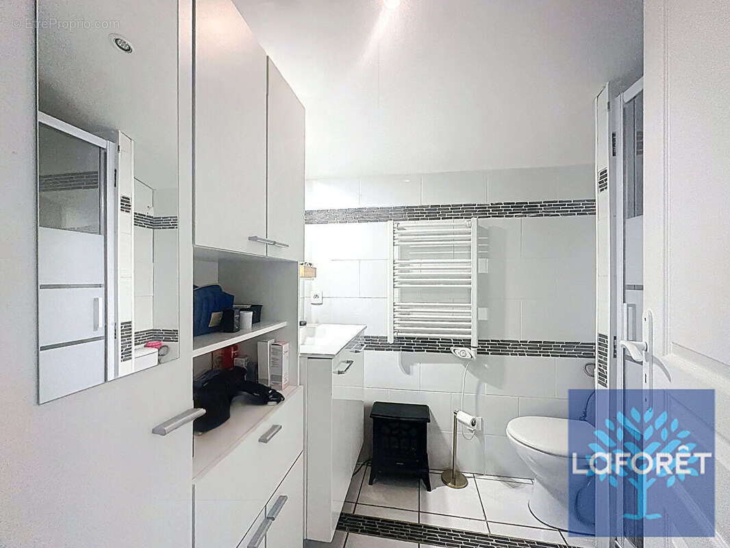 Maison à VIGNEUX-SUR-SEINE