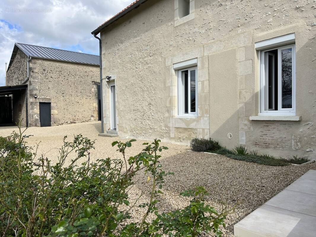 Maison à PAIZAY-LE-SEC