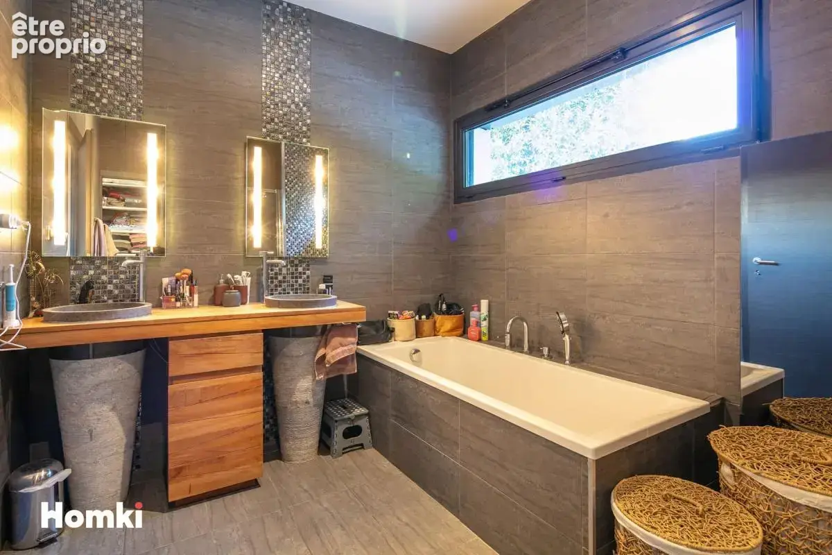 L'élégance d'une maison contemporaine, Le confort du plain-pied, maison de 118 m²à La Pierre 38570 - photo 9