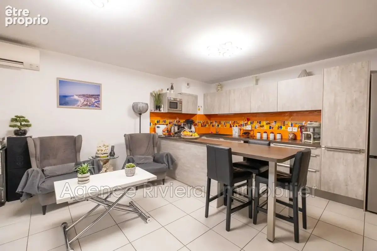 Appartement 4 pièces 81 m² à vendre à La Ciotat (13600) - photo 2