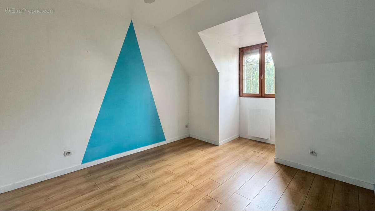 Maison à CORBEIL-ESSONNES