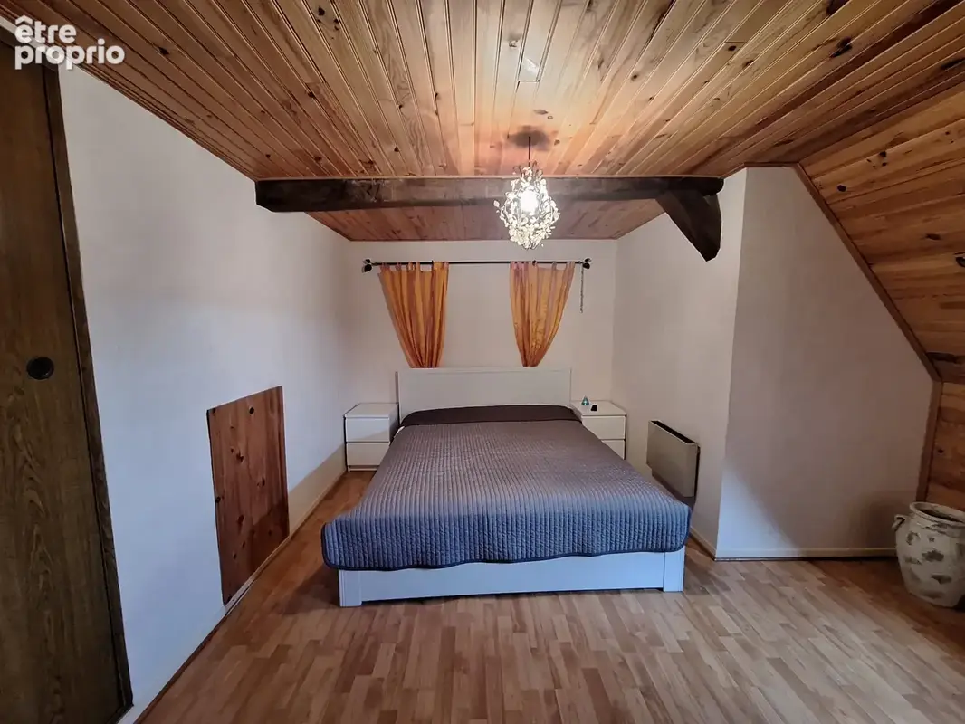 Authentique maison bressane de 140 m2 avec terrain de 1 300 m2   Charme et potentiel à 3 min du centre-ville - photo 10