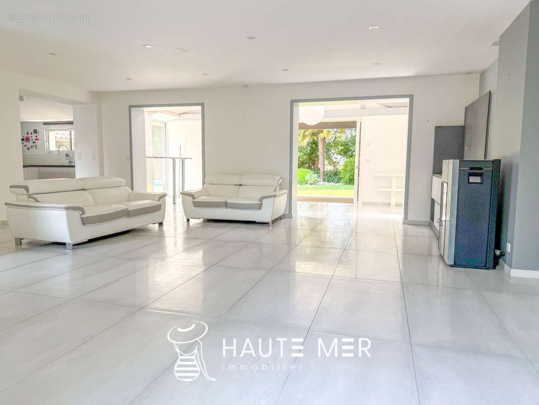 Maison à TALMONT-SAINT-HILAIRE