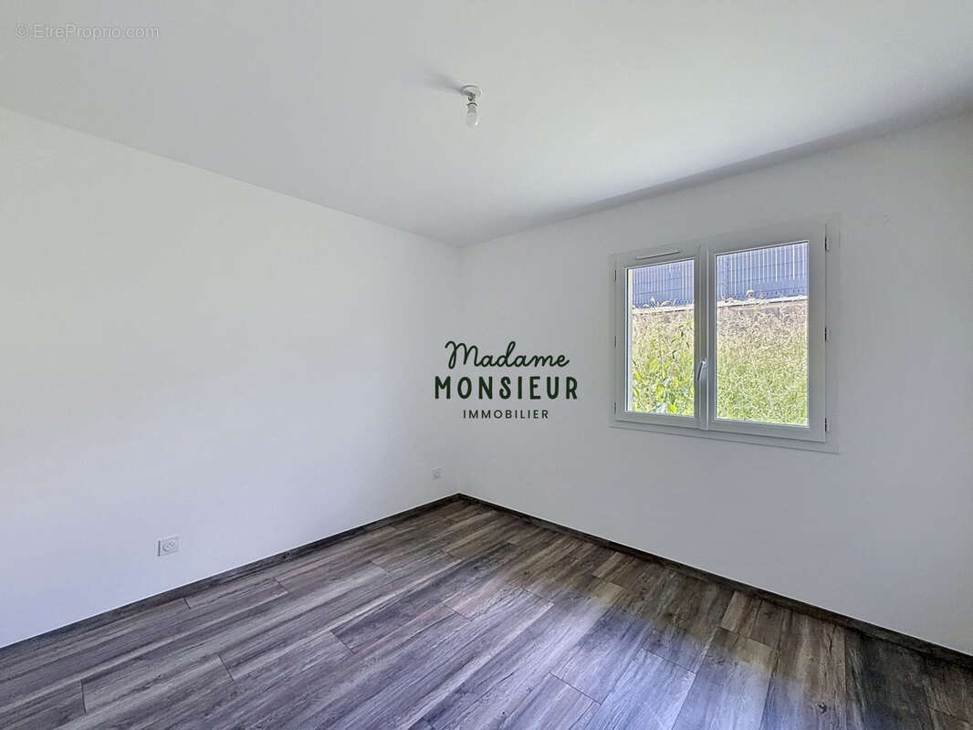 Maison contemporaine de plain-pied avec prestations haut de gamme et vue dégagée - photo 15