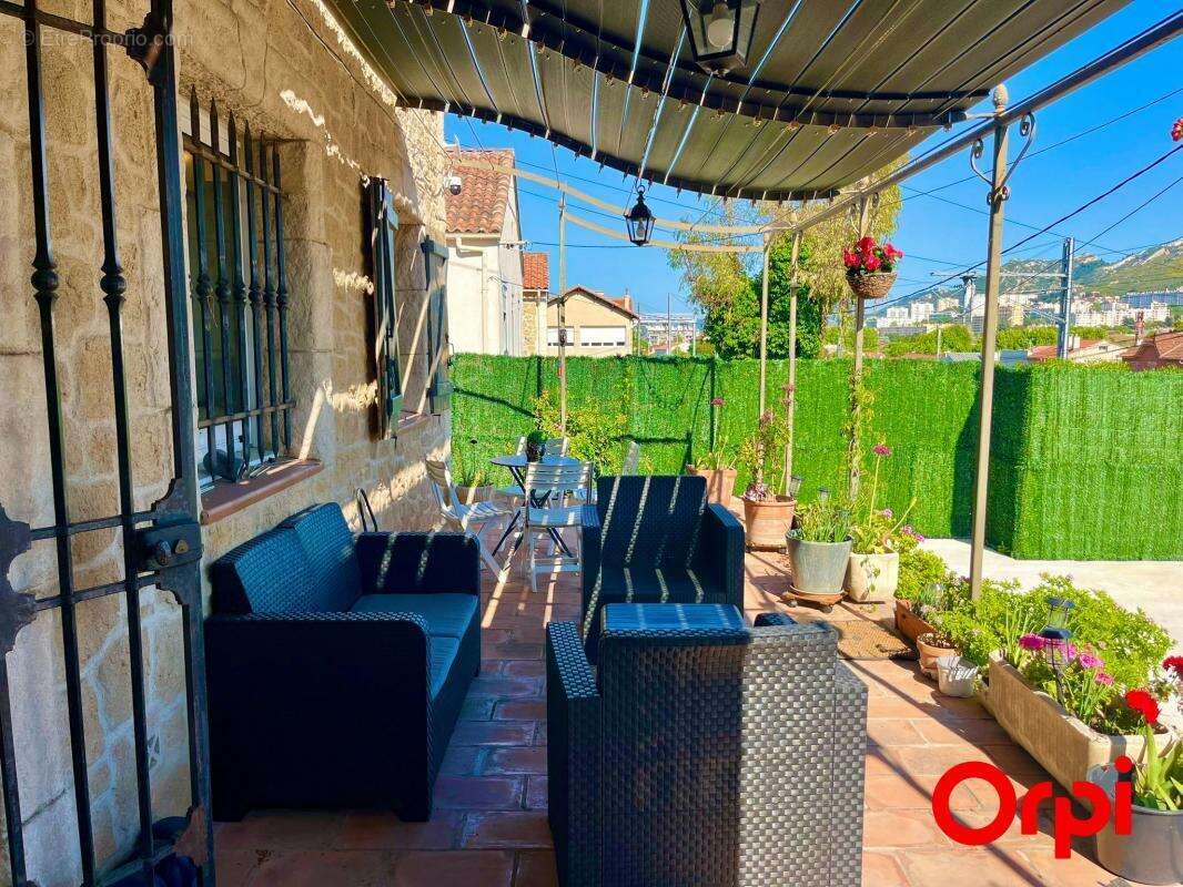 Appartement à MARSEILLE-11E