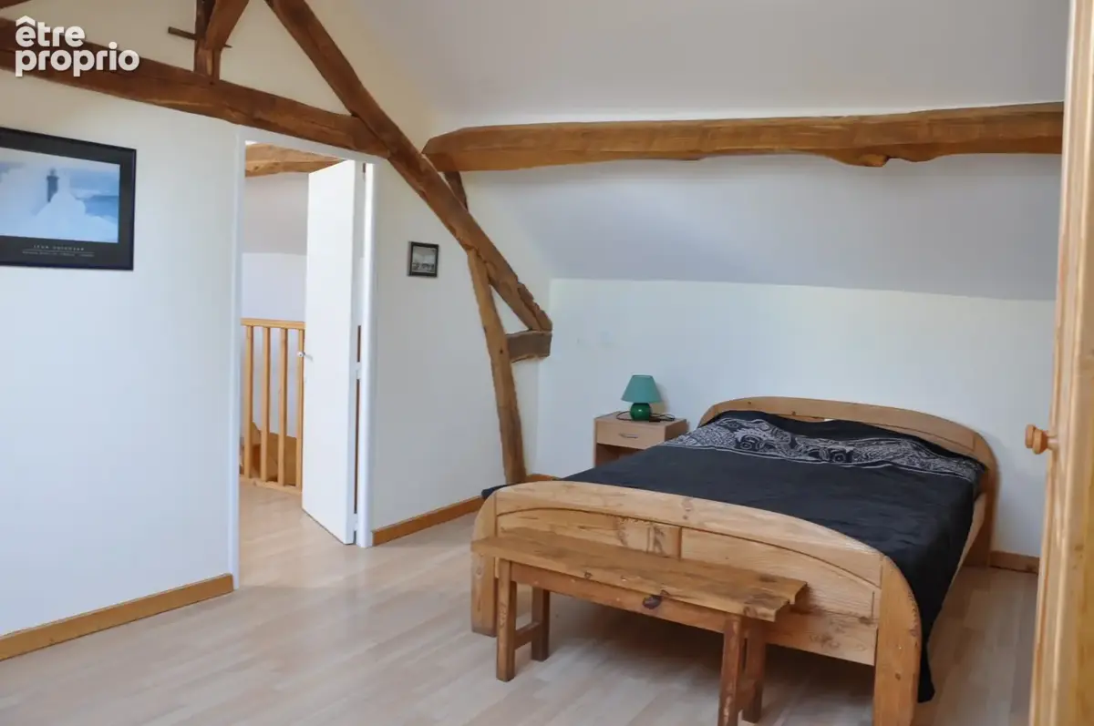 Charmante maison de campagne avec 2,5 hectares de prairie à Châtelus - photo 14