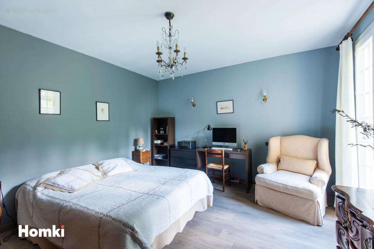 Maison à MORIERES-LES-AVIGNON
