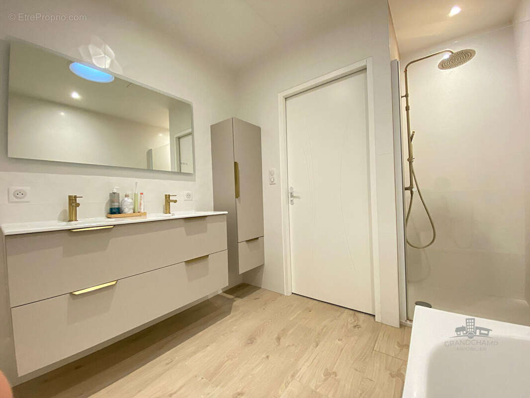 Maison à GRANDCHAMPS-DES-FONTAINES