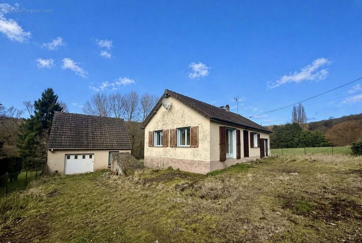 Maison à FOLEMBRAY