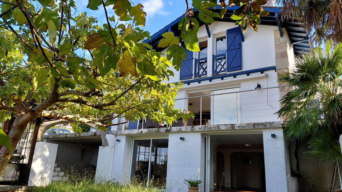Maison à BASSUSSARRY