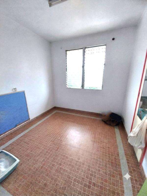 A vendre : maison t6 a redoute, fort-de-france  (97200) - photo 4