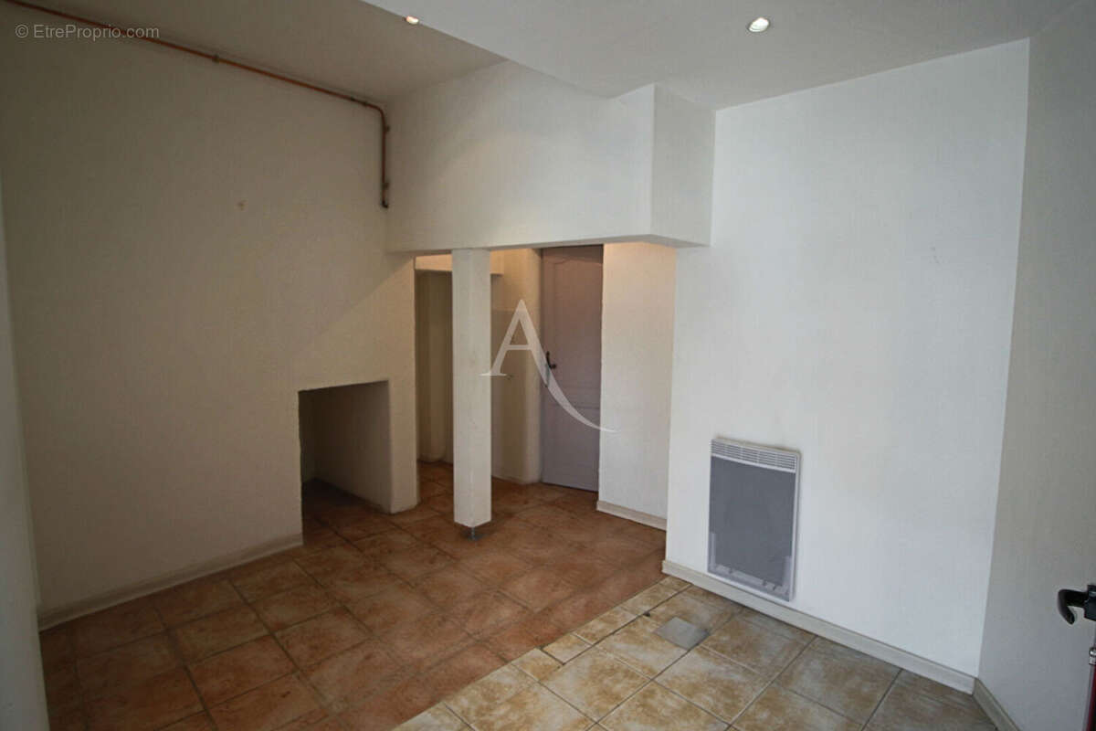 Immeuble avec bon rapport locatif - photo 9
