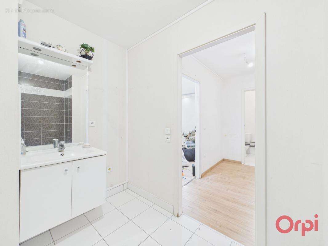 Appartement À Vendre - photo 17