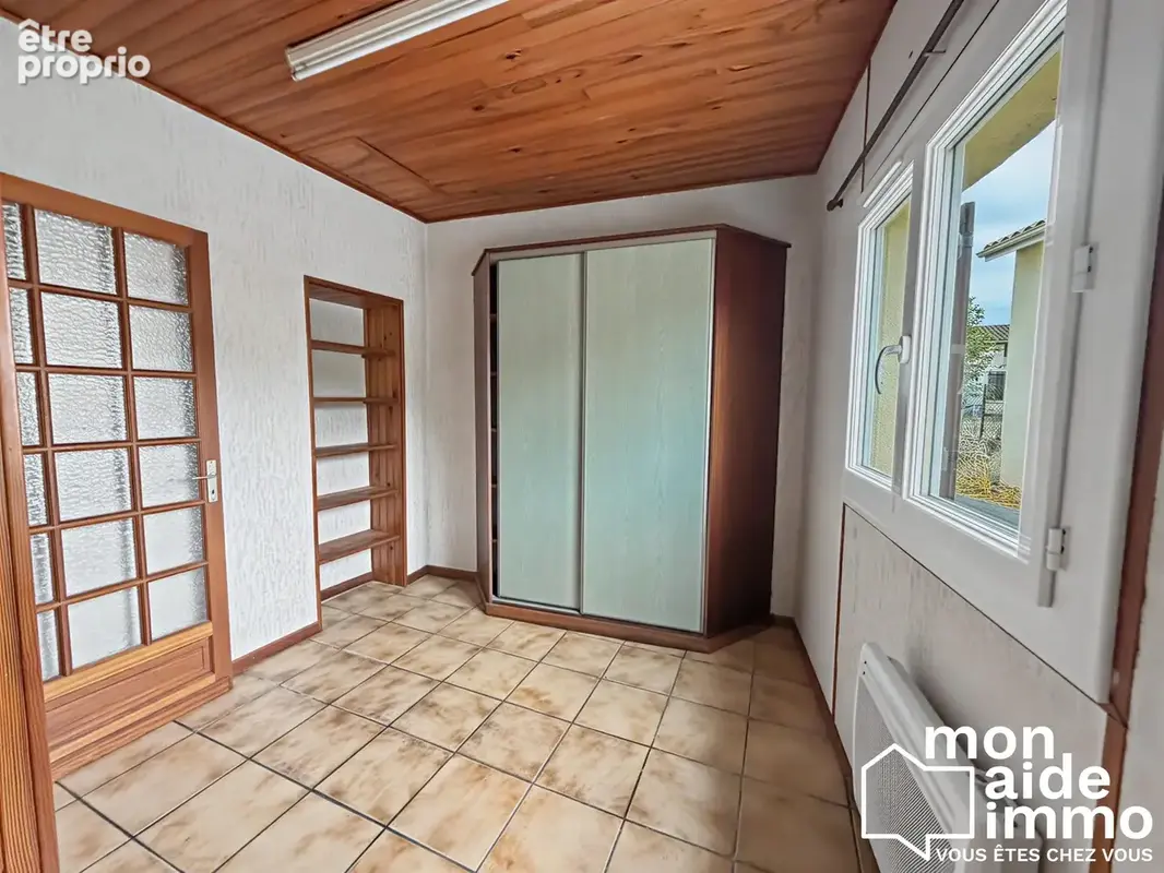 Maison 128 m² à Coutras  - photo 7